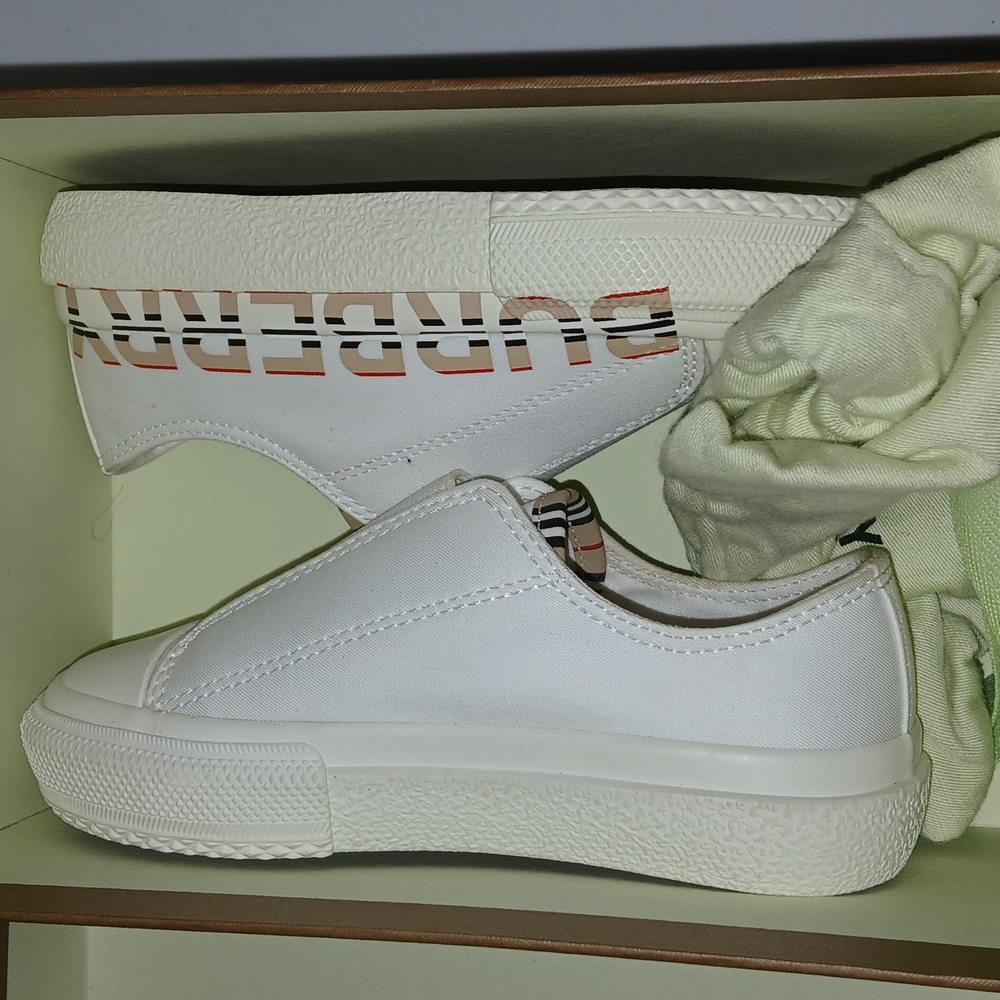 Burberry White Slip-On Sneakers. New In Box.
